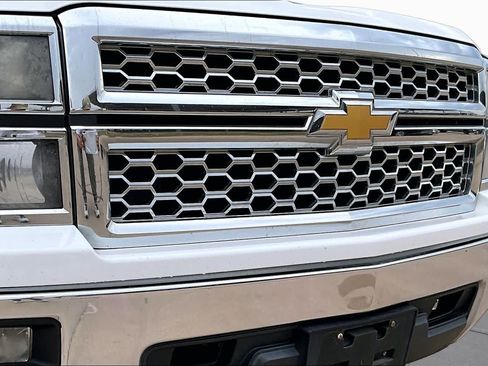 Used 2015 Chevrolet Silverado 1500 LT w/ LT Convenience Package AWD/4WD image 27