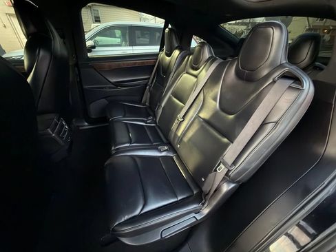 Used 2018 Tesla Model X 100D AWD/4WD image 23
