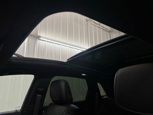 Certified 2025 Cadillac XT5 Premium Luxury image 33