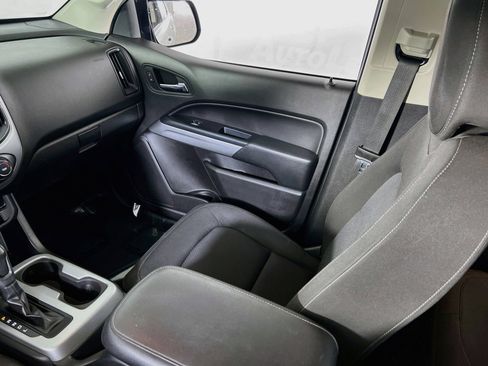 Used 2017 Chevrolet Colorado LT AWD/4WD image 21
