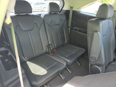 Used 2022 Kia Sorento S FWD image 6