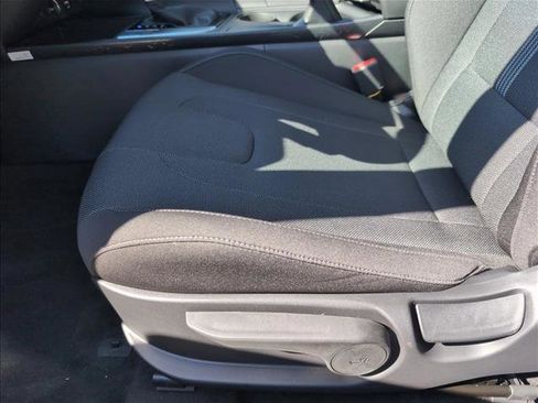 New 2026 Hyundai Elantra SE FWD image 4