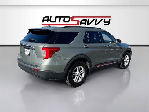 Used 2020 Ford Explorer XLT w/ Comfort Package image 7