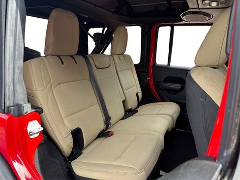 Used 2018 Jeep Wrangler Unlimited Sport S image 42