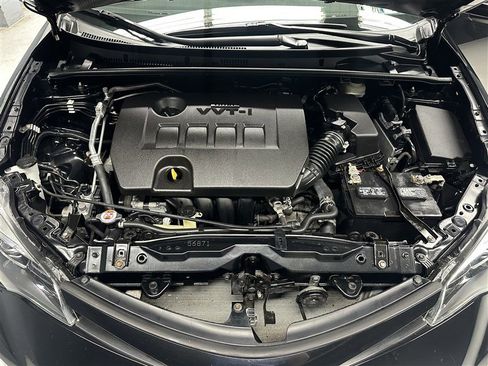 Used 2018 Toyota Corolla SE image 20