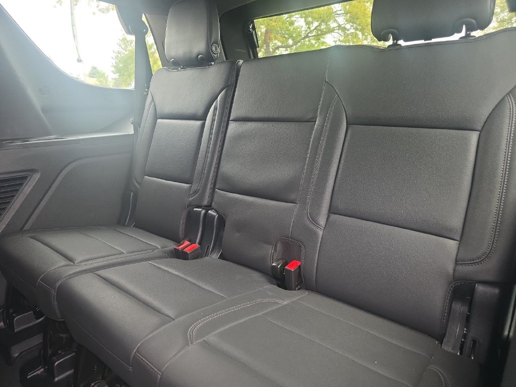 Used 2025 Chevrolet Tahoe LT AWD/4WD image 17