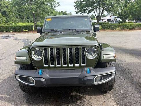 Used 2023 Jeep Wrangler Unlimited Sahara w/ Cold Weather Group AWD/4WD image 2