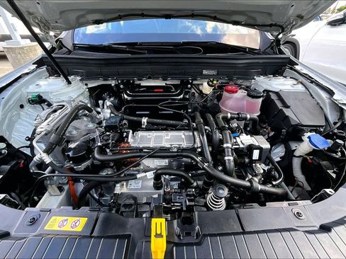 Used 2023 Mercedes-Benz EQB 250+ image 31