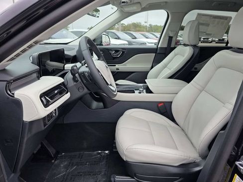 New 2026 Lincoln Aviator 2WD image 8