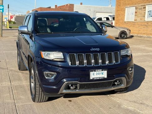 Used 2015 Jeep Grand Cherokee Overland AWD/4WD image 3