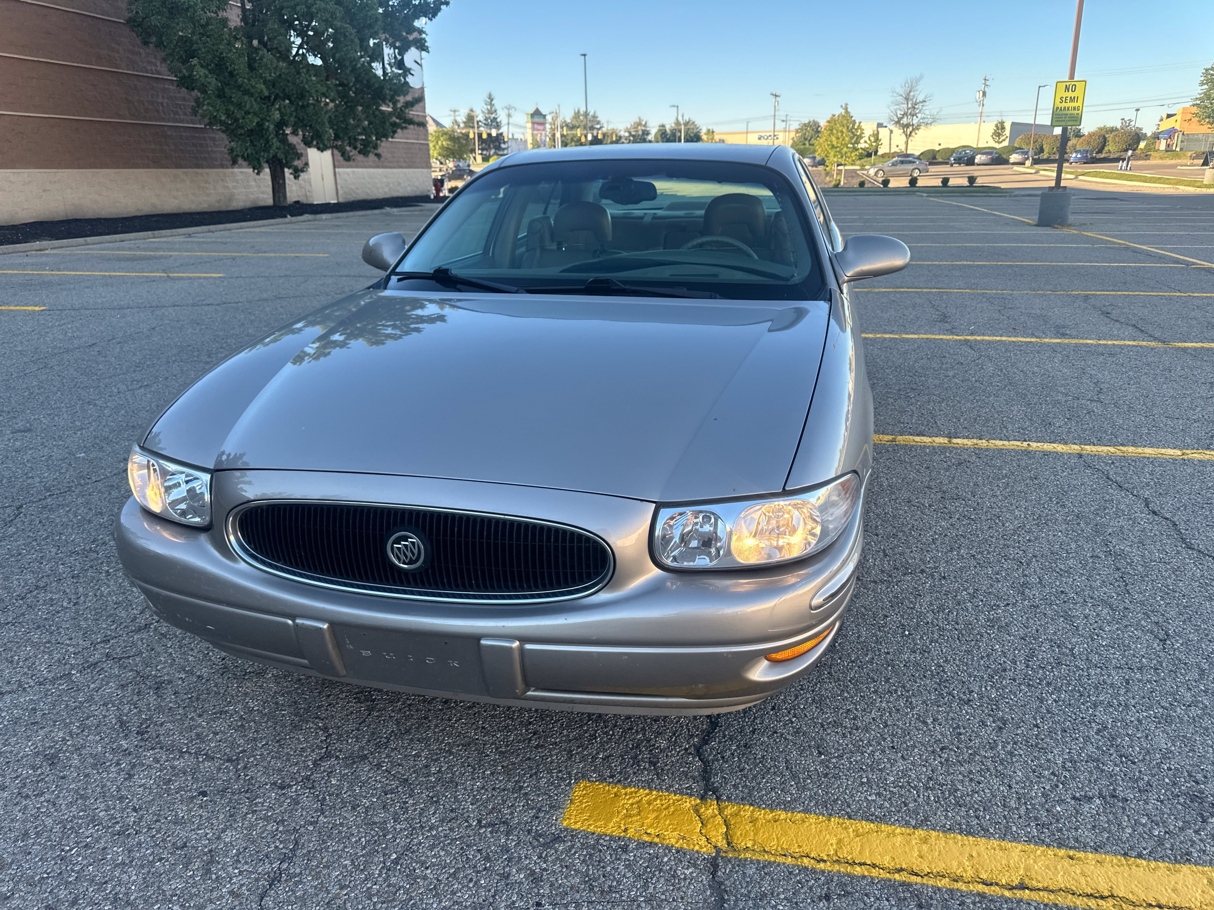 Used 2003 Buick Le Sabre Limited w/ Celebration Edition Package FWD image 9
