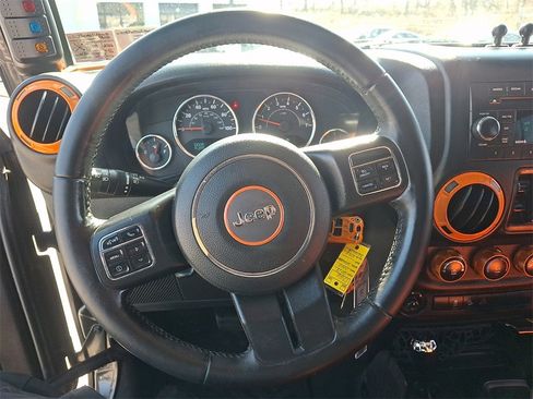 Used 2018 Jeep Wrangler Unlimited Sport S image 19