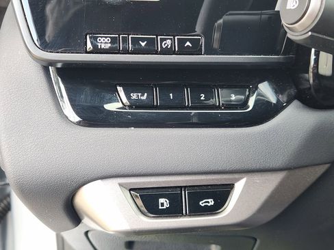 Used 2025 Lexus RX 350 Premium w/ Accessory Package (Z1) image 20