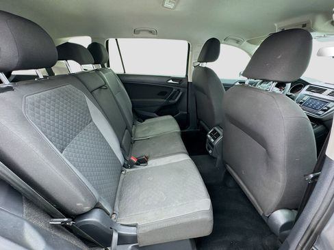 Used 2020 Volkswagen Tiguan S image 18