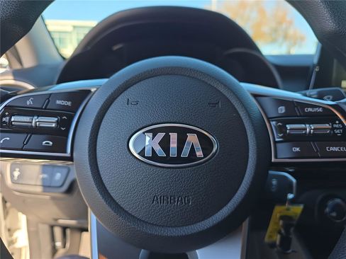 Used 2020 Kia Forte LXS image 22