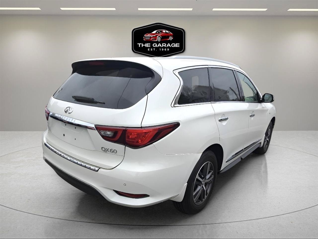 Used 2019 INFINITI QX60 Luxe w/ Essential Package AWD/4WD image 6