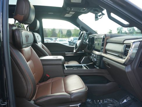 Used 2023 Ford F350 King Ranch AWD/4WD image 11