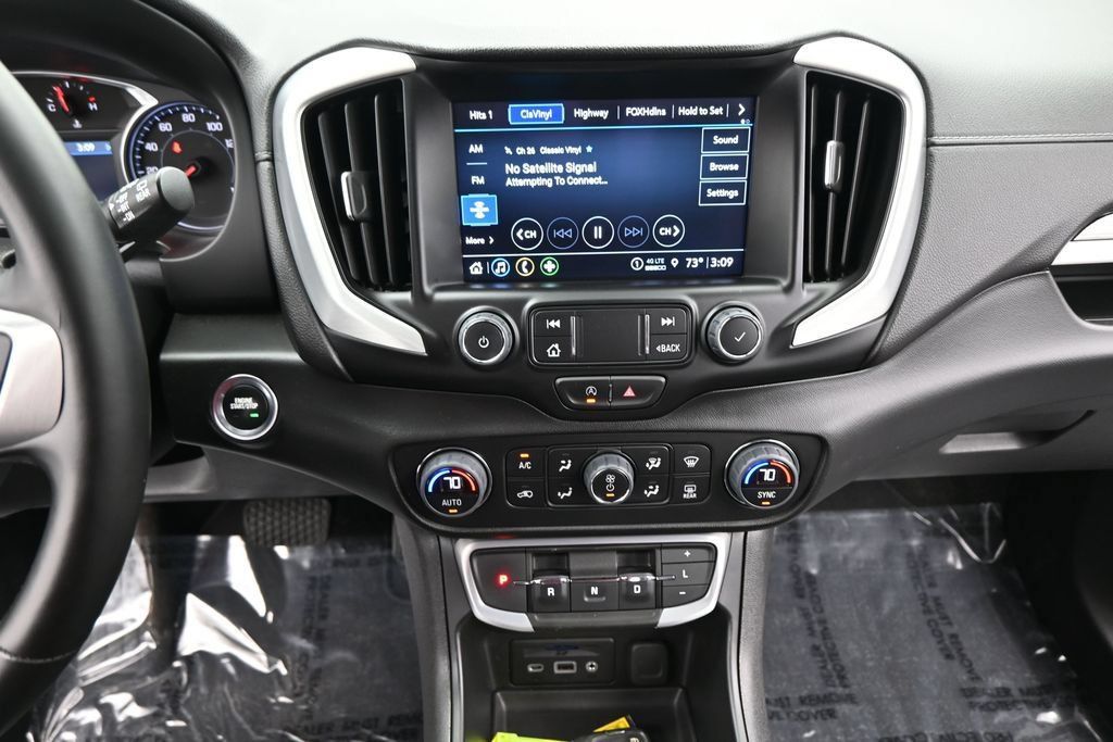 Used 2023 GMC Terrain SLT AWD/4WD image 14