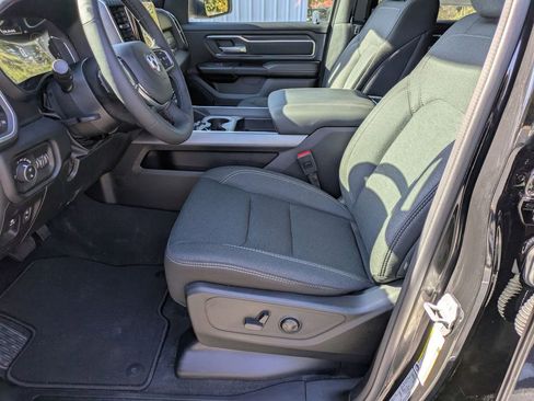 New 2025 RAM 1500 Big Horn AWD/4WD image 13