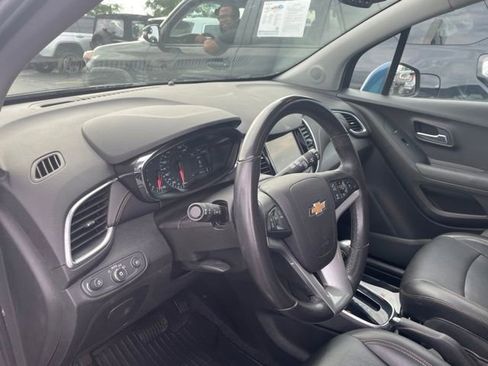 Used 2019 Chevrolet Trax Premier FWD image 9