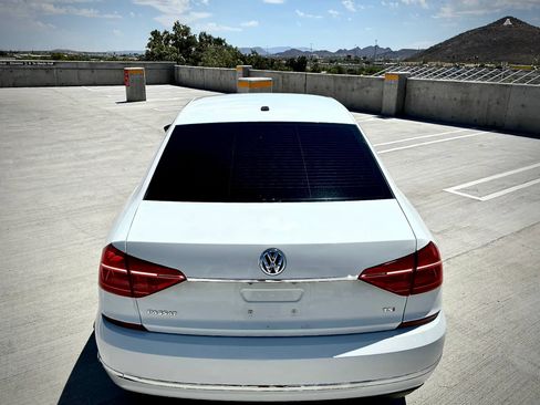 Used 2016 Volkswagen Passat 1.8T S FWD image 10