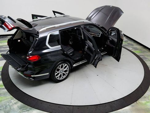 Used 2019 BMW X7 xDrive40i w/ Premium Package AWD/4WD image 39