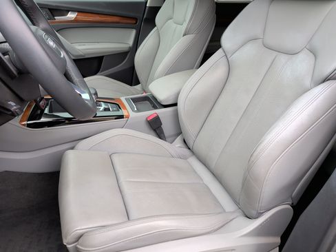 Used 2022 Audi Q5 2.0T Premium Plus image 26