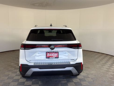 New 2026 Volkswagen Tiguan SE AWD/4WD image 8