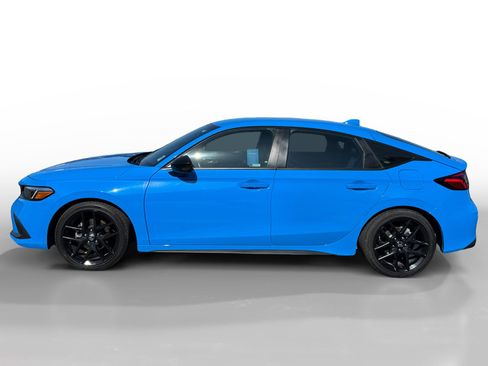 Used 2023 Honda Civic Sport image 2