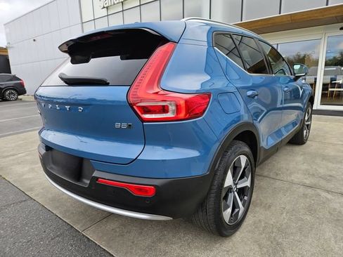 Certified 2024 Volvo XC40 B5 Plus w/ Climate Package AWD/4WD image 5