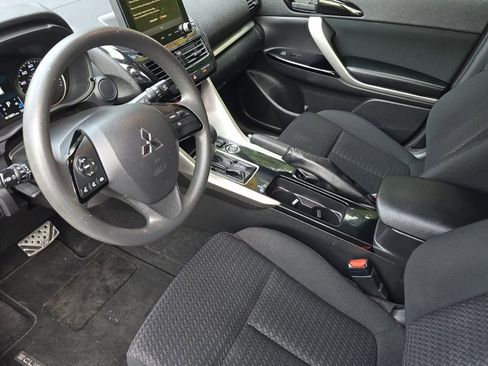Used 2022 Mitsubishi Eclipse Cross LE image 10