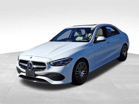 Used 2025 Mercedes-Benz C 300 4MATIC Sedan image 3