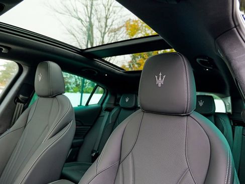 New 2025 Maserati Grecale GT image 24
