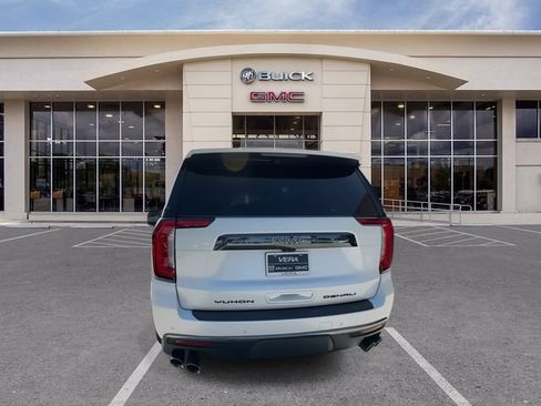 Used 2023 GMC Yukon Denali Ultimate AWD/4WD image 12