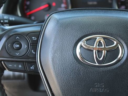 Used 2024 Toyota Camry XSE w/ Navigation Package image 17