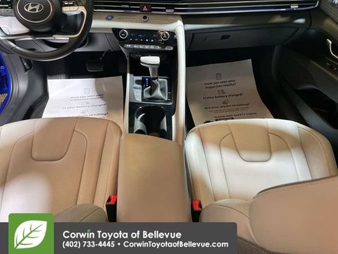 Used 2025 Hyundai Elantra Limited image 18