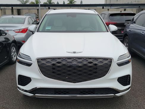 Certified 2026 Genesis GV70 2.5T image 2