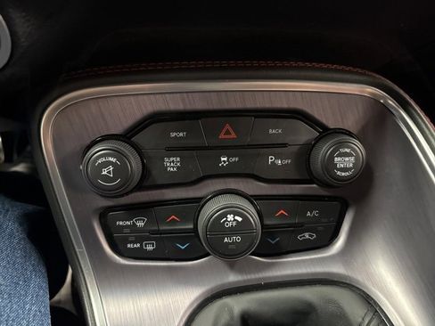 Used 2016 Dodge Challenger R/T Plus image 21