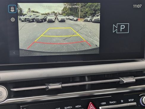 Used 2025 Hyundai Santa Cruz SE image 25