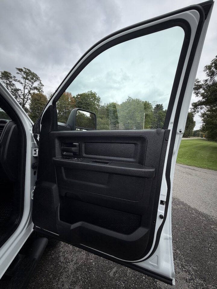 Used 2024 RAM 2500 Tradesman w/ Protection Group AWD/4WD image 34