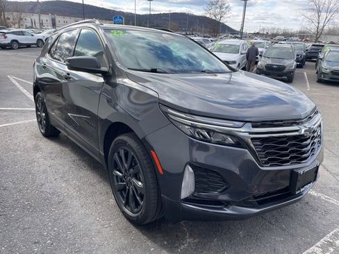 Used 2022 Chevrolet Equinox RS w/ Infotainment Package image 6