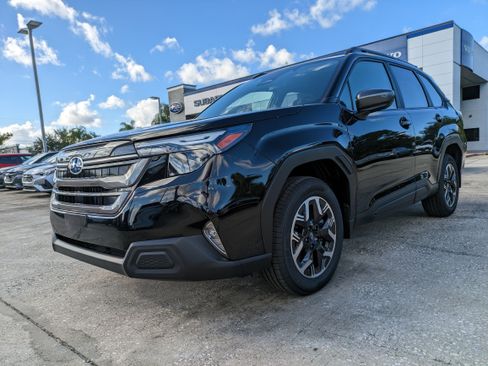 New 2025 Subaru Forester Premium image 8