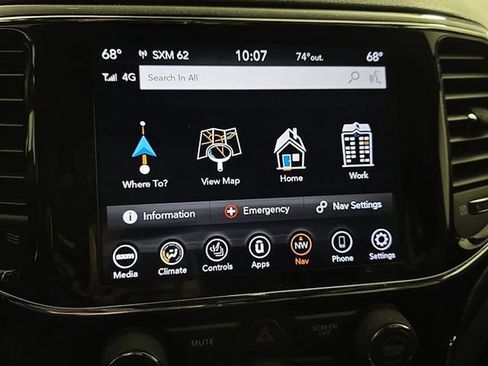 Used 2021 Jeep Grand Cherokee Laredo X AWD/4WD image 26