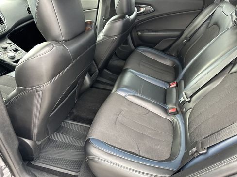 Used 2015 Chrysler 200 S image 27