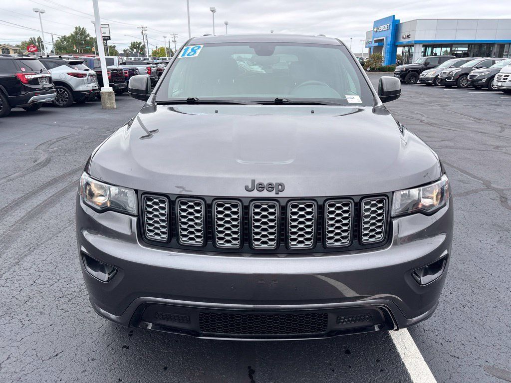 Used 2018 Jeep Grand Cherokee Altitude AWD/4WD image 8
