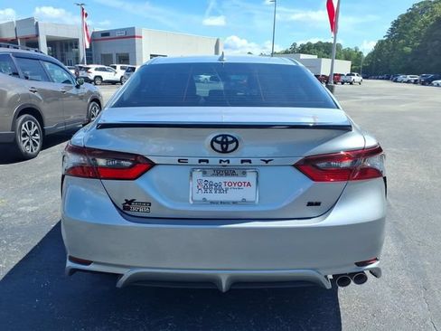 Used 2023 Toyota Camry SE FWD image 2