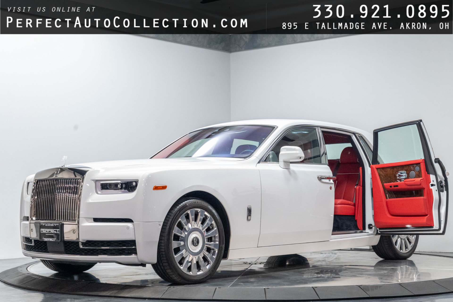 Used 2019 Rolls-Royce Phantom Sedan RWD image 1