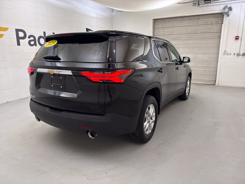 Used 2023 Chevrolet Traverse LS FWD image 6