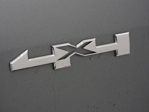 Used 2020 GMC Canyon SLE w/ Elevation Edition image 22