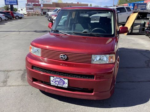 Used 2006 Scion xB FWD image 5